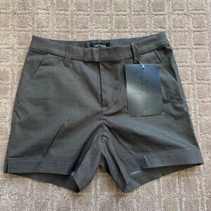 Arc'teryx Devis Shorts Women's Sz 0 Gray 4" Cotton Stretch Hike Outdoor Camp NWT